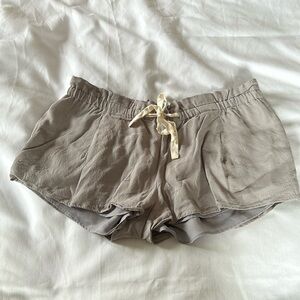Wilfred Montrouge grey shorts size S